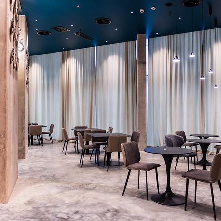 Nova Luxe Hotel & Residences Батуми Экстерьер фото