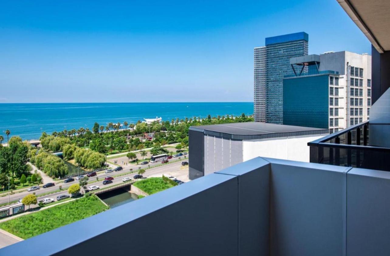 Nova Luxe Hotel & Residences Батуми Экстерьер фото