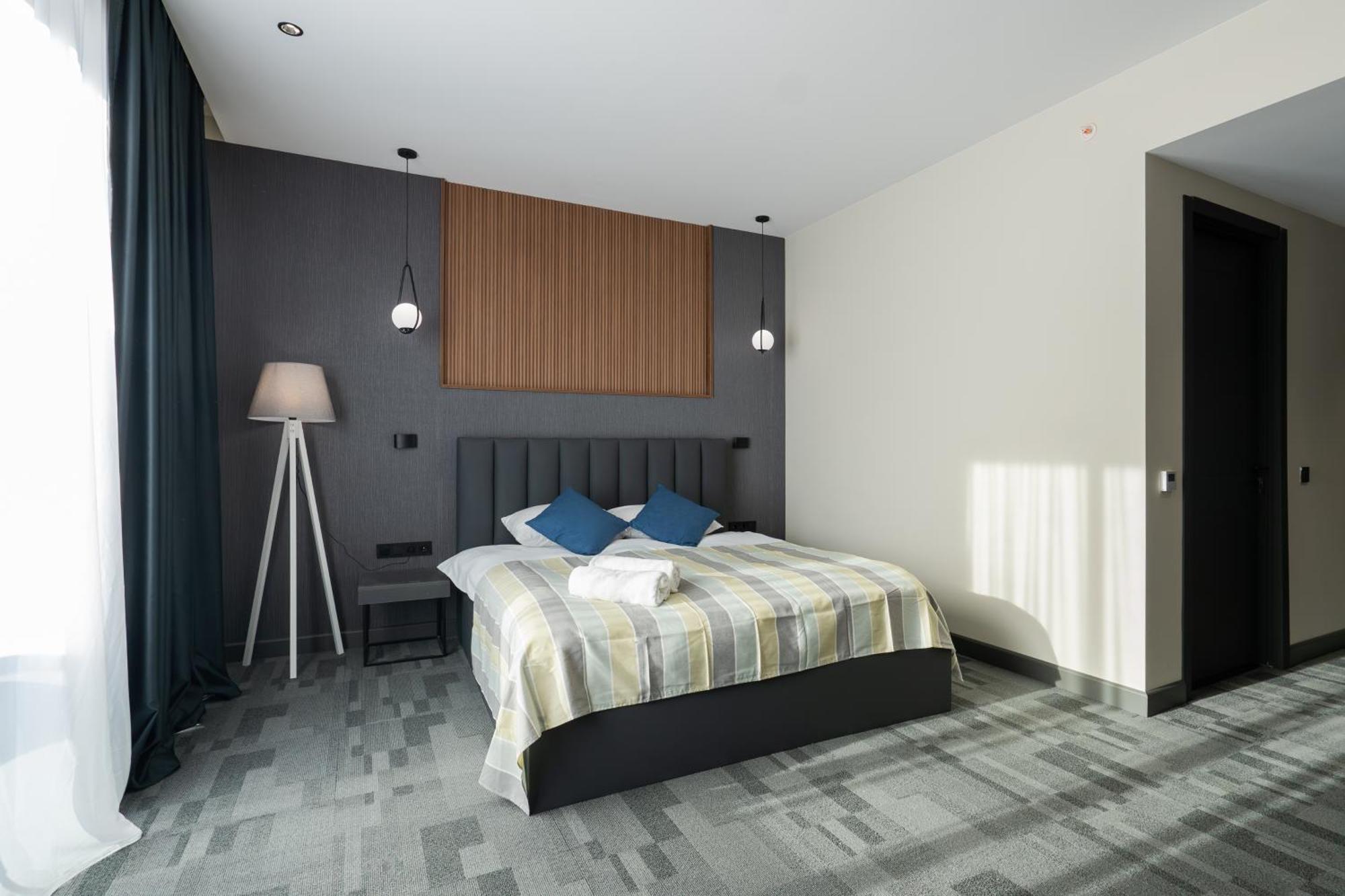 Nova Luxe Hotel & Residences Батуми Экстерьер фото