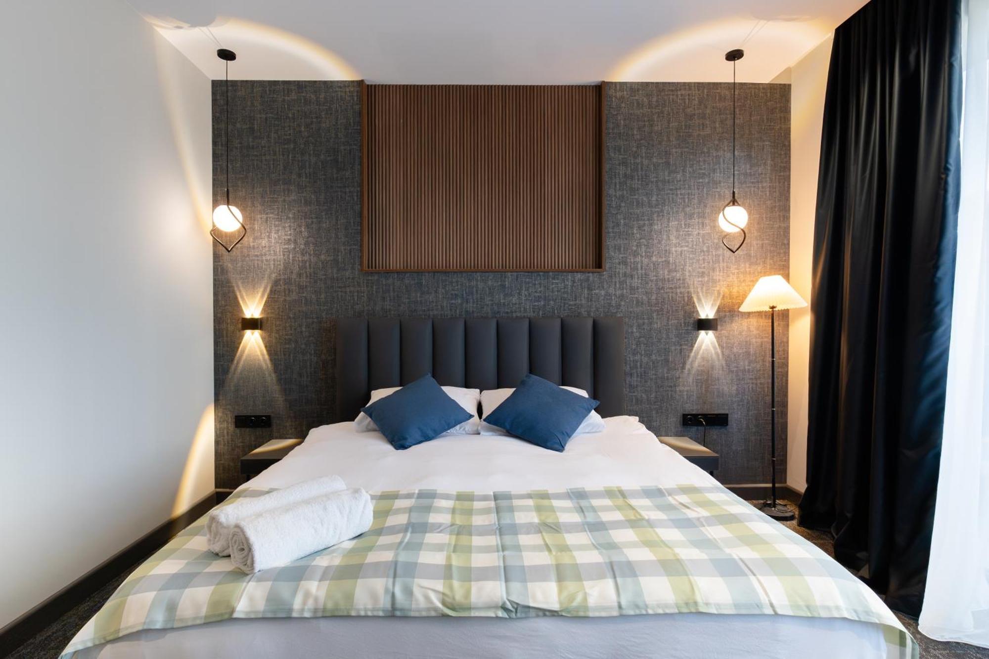 Nova Luxe Hotel & Residences Батуми Экстерьер фото