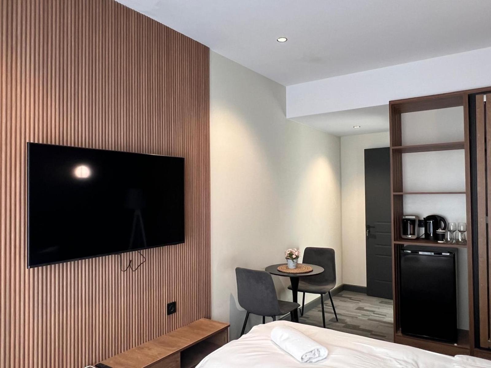 Nova Luxe Hotel & Residences Батуми Экстерьер фото